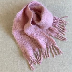Balmuir Aurora Kid Mohair Scarf in Silver Pink